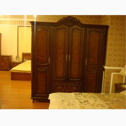 淺析渥爾夫歐式實(shí)木衣柜的設(shè)計(jì)美學(xué)與實(shí)用價(jià)值